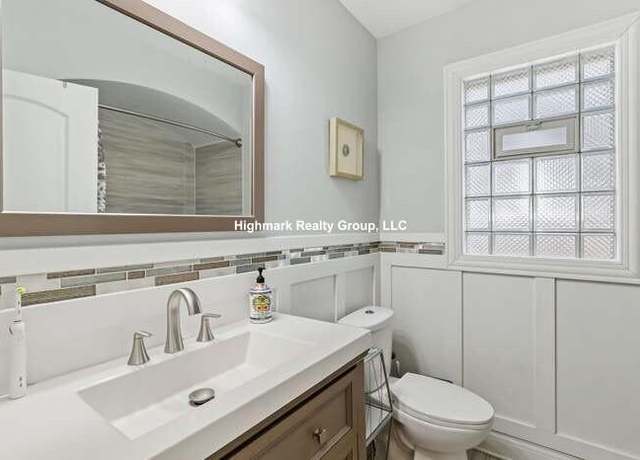 Photo of 7925 W Sunset Dr, Elmwood Park, IL 60707
