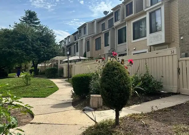 Property at 24 Welbeck Ct, Montgomery Village, MD, 20886, 4 beds, 2.5 baths, [object Object]