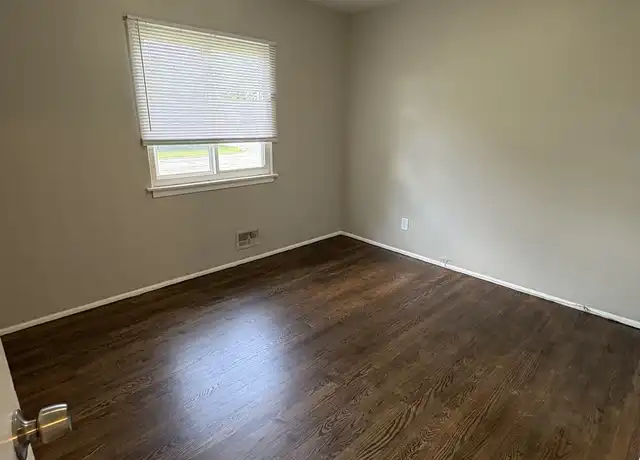Property at 12609 Blue Ridge Blvd, Grandview, MO, 64030, 2 beds, 1 bath, [object Object]
