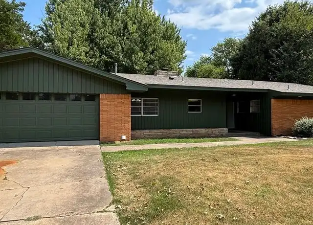 Property at 121 Crestmont Ave, Norman, OK, 73069, 3 beds, 2 baths, [object Object]
