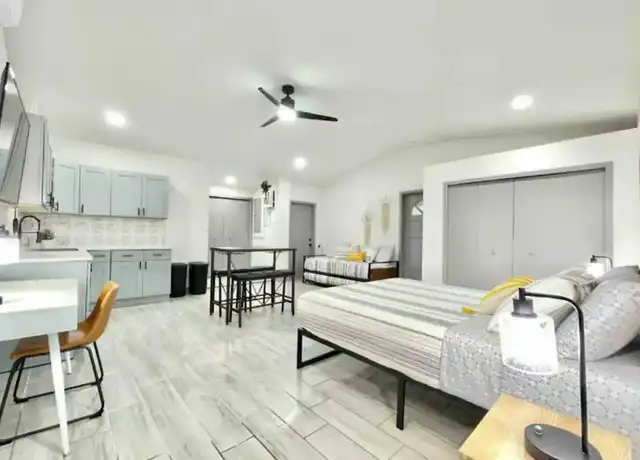Property at 1213 Corbett Ln #2, Orlando, FL, 32806, 0 beds, 1 bath, [object Object]