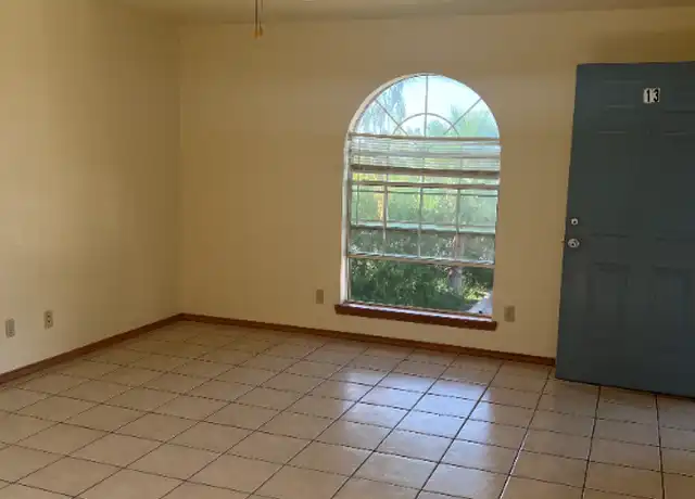 Property at 1000 Wildrose Ln Unit 13, Brownsville, TX, 78520, 1 bed, 1 bath, [object Object]