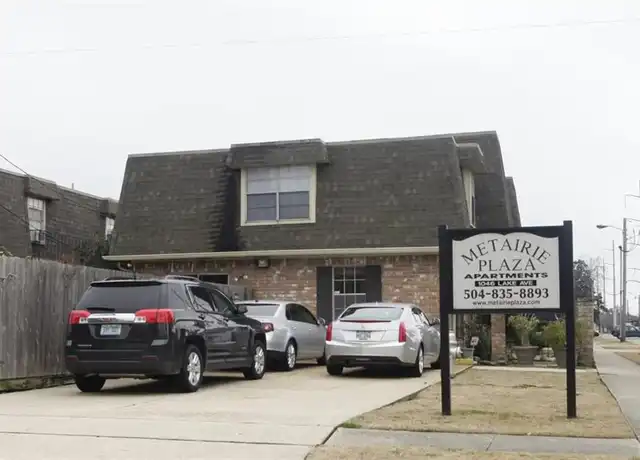 Property at 1044 Lake Ave, Metairie, LA, 70005, 2 beds, 2 baths, [object Object]