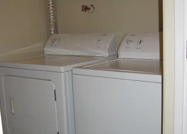 Property at 220 Duke St Unit B, Culpeper, VA, 22701, 2 beds, 1 bath, [object Object]