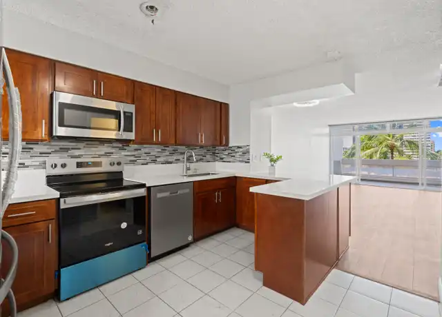 Property at 500 University Ave, Honolulu, HI, 96826, 2 beds, 2.5 baths, [object Object]