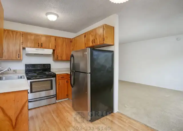 Property at 1800 SE Stark St Unit 207, Portland, OR, 97214, 1 bed, 1 bath, [object Object]