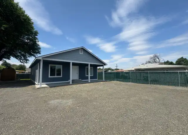 Property at 2220 S 4th Ave, Yakima, WA, 98903, 3 beds, 2 baths, [object Object]
