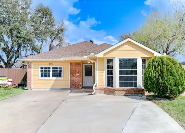 Property at 4705 Dogwood Dr, Rosenberg, TX, 77471, 4 beds, 2 baths, [object Object]