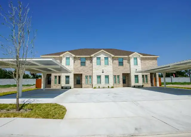 Property at 404 Newport Ave, Edinburg, TX, 78539, 3 beds, 2.5 baths, [object Object]