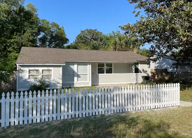 Property at 206 Rue Max St, Pensacola, FL, 32507, 3 beds, 2 baths, [object Object]