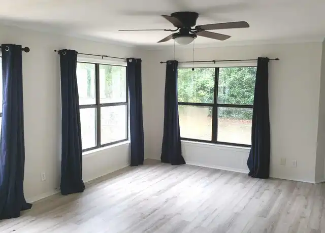Property at 215 Hawthorne Cir, Fort Walton Beach, FL, 32547, 3 beds, 1 bath, [object Object]