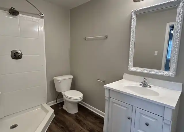 Property at 55 Oakview Dr, North Little Rock, AR, 72118, 4 beds, 2 baths, [object Object]