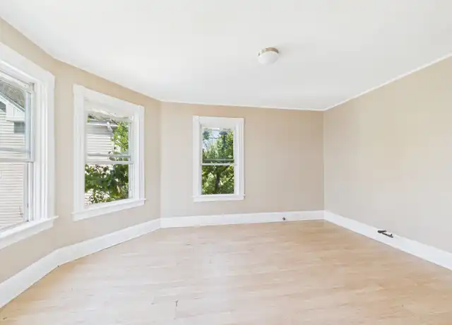 Property at 70 Goddard St Unit 3, Providence, RI, 02908, 2 beds, 1 bath, [object Object]