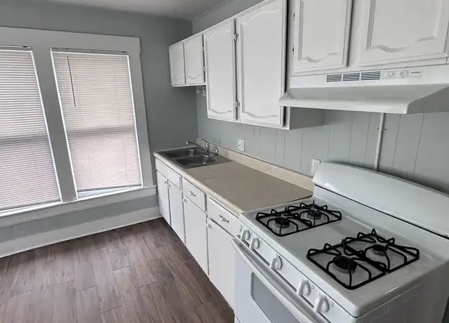 Property at 620 S Main Ave Unit C, Springfield, MO, 65806, 2 beds, 1 bath, [object Object]