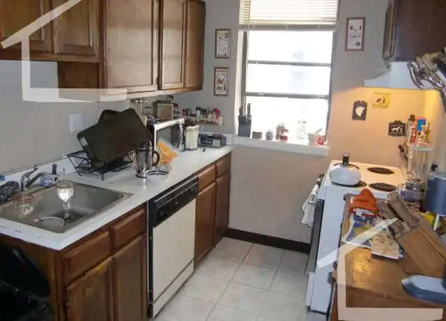 Property at 317 Summit Ave #5, Brighton, MA, 02135, 2 beds, 1 bath, [object Object]
