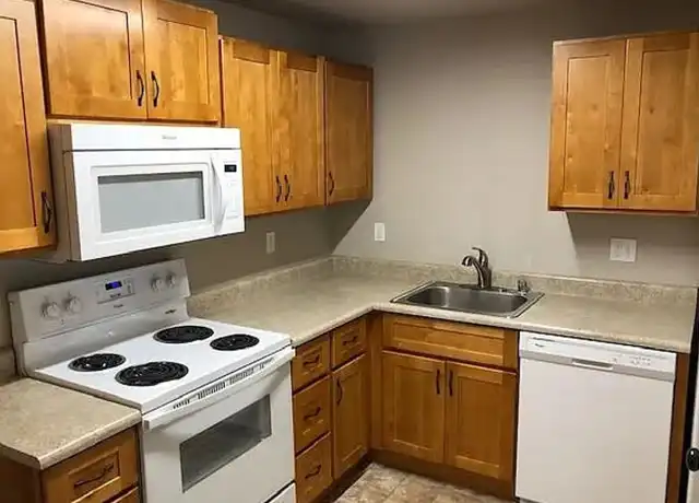 Property at 3219 49th Ave NE Unit 5, Tacoma, WA, 98422, 2 beds, 1 bath, [object Object]