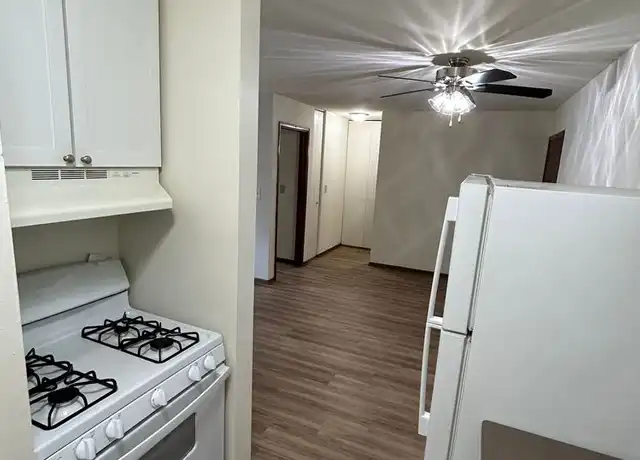 Property at 5027 W National Ave Unit 305, West Milwaukee, WI, 53214, 1 bed, 1 bath, [object Object]
