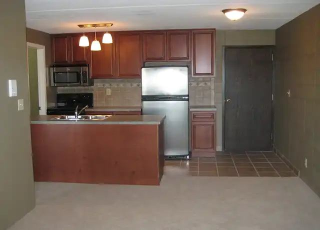 Property at G Street Apartments - 1660 G St, Lincoln, NE, 68508, 1 bed, 1 bath, [object Object]