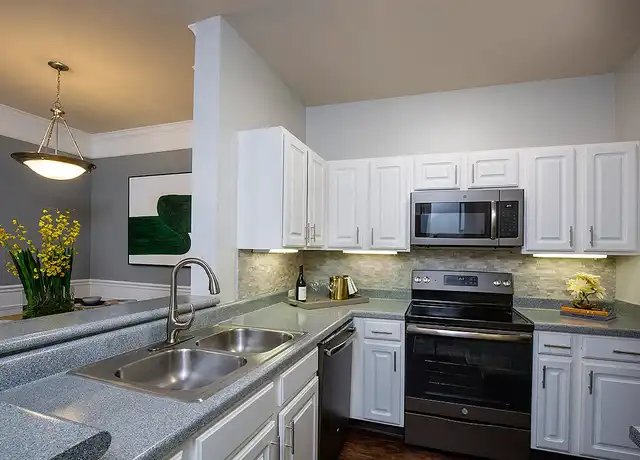 Property at Castle Creek Apartments - 5702 Castle Hill Dr, Indianapolis, IN, 46250, 1-3 bed, 1-2 bath, [object Object]