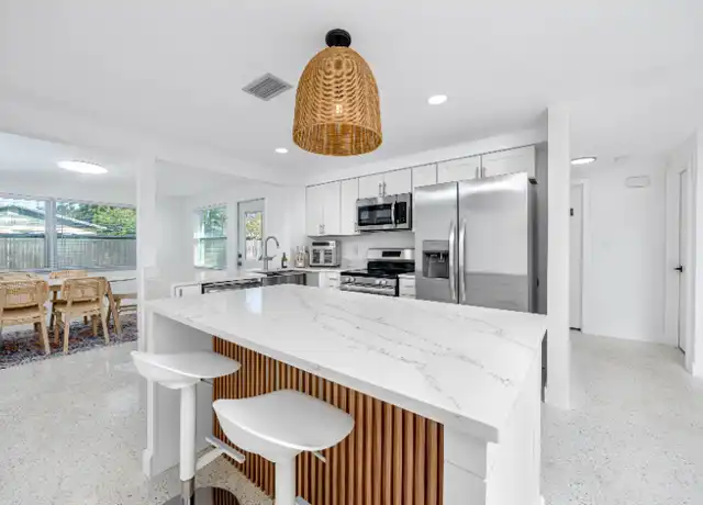 Property at 8641 Lantana Dr, Seminole, FL, 33777, 3 beds, 2 baths, [object Object]