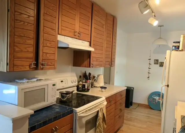 Property at 902 Beach Park Blvd #136, Foster City, CA, 94404, 1 bed, 1 bath, [object Object]