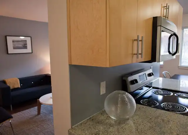 Property at Pearl Street (3927) - 3927 S Pearl St, Seattle, WA, 98118, 1 bed, 1 bath, [object Object]