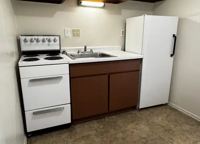 Property at 511 S Logan Ave Unit 20, Carbondale, IL, 62901, 0 beds, 1 bath, [object Object]
