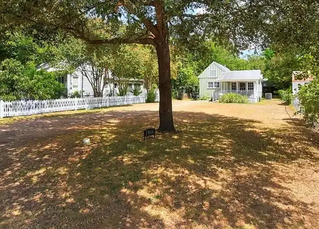 Property at 1006 Walnut St, Bastrop, TX, 78602, 3 beds, 2 baths, [object Object]