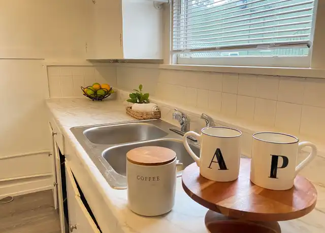 Property at 433 36th St Unit B, Oakland, CA, 94609, 1 bed, 1 bath, [object Object]