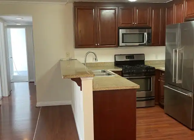 Property at 5500 Owensmouth Ave #211, Woodland Hills, CA, 91367, 3 beds, 2 baths, [object Object]
