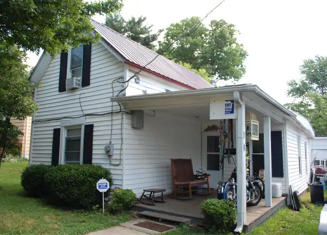 Property at 14 Central Ave, Athens, OH, 45701, 3 beds, 1 bath, [object Object]