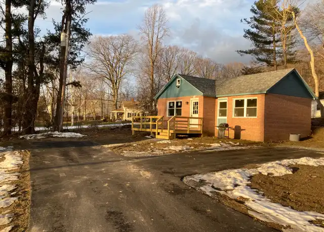 Property at 35 Skytop Dr, Bennington, VT, 05201, 1 bed, 1 bath, [object Object]