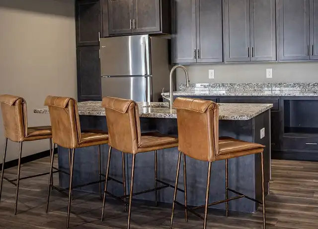 Property at Kraewood Flats - Rent Special - 801 Kraewood Dr, Northfield, MN, 55057, 0-2 beds, 1-2 bath, [object Object]