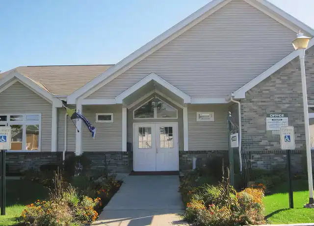 Property at 134 Greystone Ln Unit 12, Rochester, NY, 14618, 2 beds, 1 bath, [object Object]