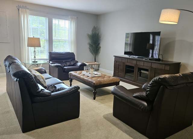 Photo of 7019 Lucknow St Unit LL, Gainesville, VA 20155