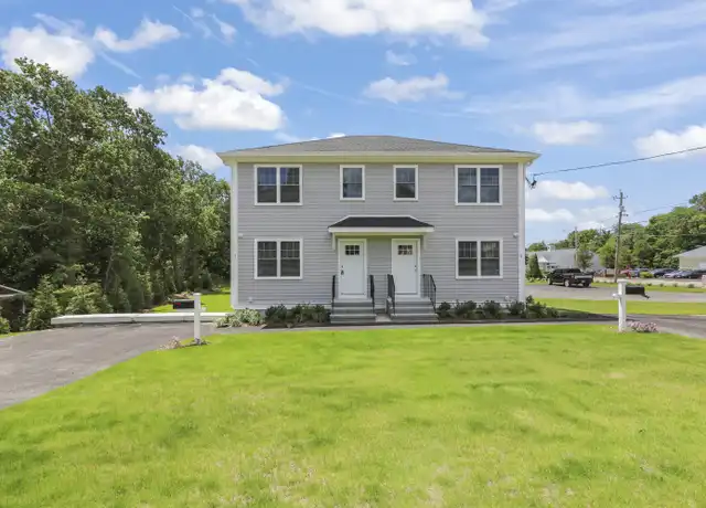 Property at 207 Bedford St Unit 1, Abington, MA, 02351, 2 beds, 1.5 baths, [object Object]