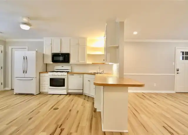 Property at 413 Fulton St, Denton, TX, 76201, 2 beds, 1 bath, [object Object]