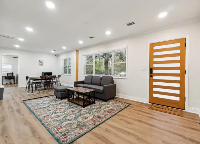 Property at 1771 Venetian Dr SW, Atlanta, GA, 30311, 1 bed, 1 bath, [object Object]
