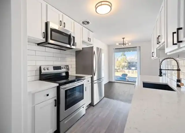 Property at Royal Oakland Apartments (Better Livin LLC) - 314 Oakland Ave, Royal Oak, MI, 48067, 1-2 bed, 1 bath, [object Object]