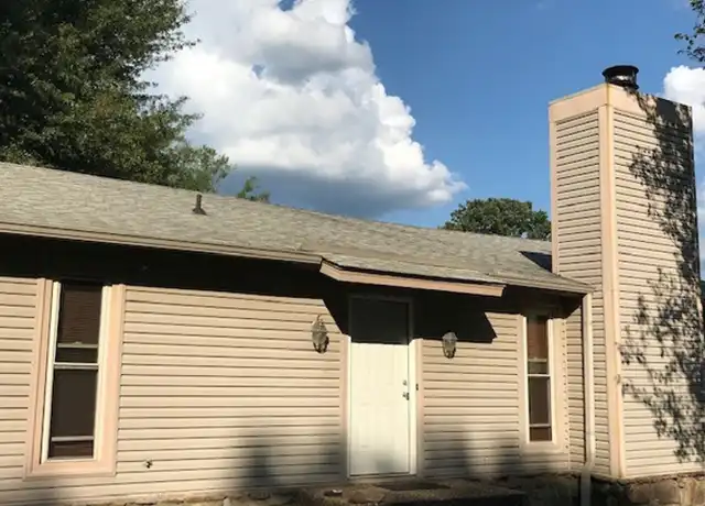 Property at 9 Coronado Cv, Maumelle, AR, 72113, 3 beds, 2 baths, [object Object]