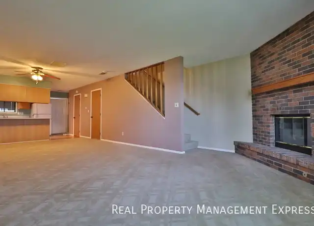Property at 1012 S Newport Pl, Sioux Falls, SD, 57106, 2 beds, 2.5 baths, [object Object]