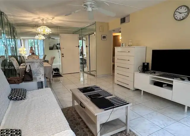 Property at 210 172nd St #329, Sunny Isles Beach, FL, 33160, 1 bed, 1.5 baths, [object Object]