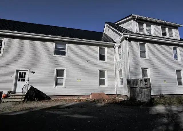 Property at 7 Brimmer St Unit 2, Brewer, ME, 04412, 4 beds, 1 bath, [object Object]