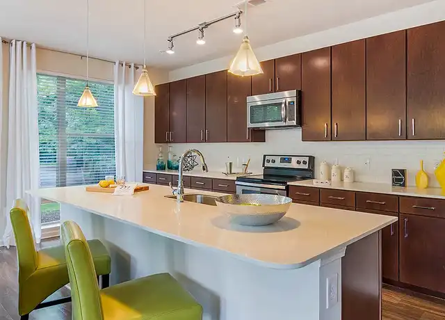 Property at Bell Glenridge - 111 Glenridge Point Pkwy, Atlanta, GA, 30342, 1-2 bed, 1-2 bath, [object Object]