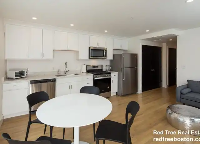 Property at 92 Brown St, Waltham, MA, 02453, 3 beds, 2 baths, [object Object]