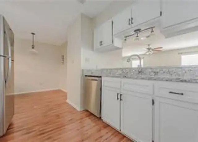 Property at 1231 Dallas Dr, Denton, TX, 76205, 2 beds, 1.5 baths, [object Object]