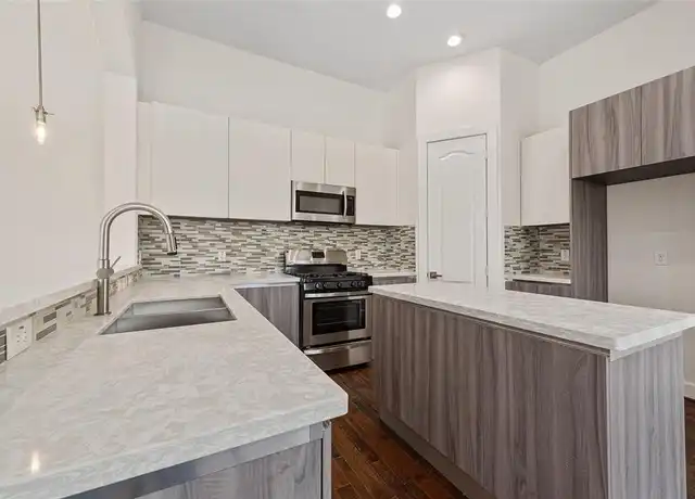 Property at 9418 Glenfield Ct, Houston, TX, 77096, 4 beds, 3.5 baths, [object Object]