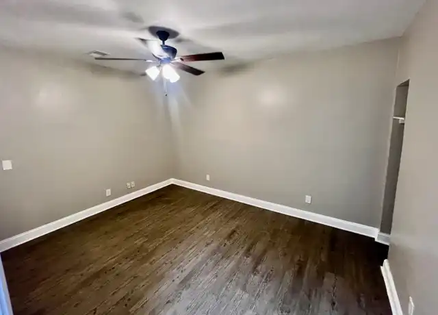 Property at 2331 Cedar St, Louisville, KY, 40212, 2 beds, 1 bath, [object Object]