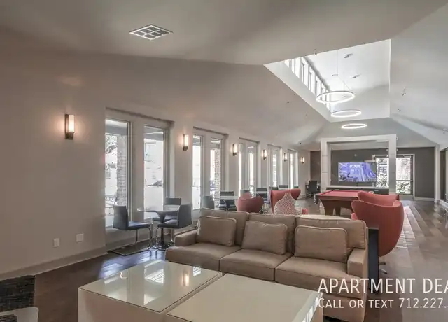 Property at 1802 Seaspray Ct Unit 1802, Houston, TX, 77008, 2 beds, 1 bath, [object Object]