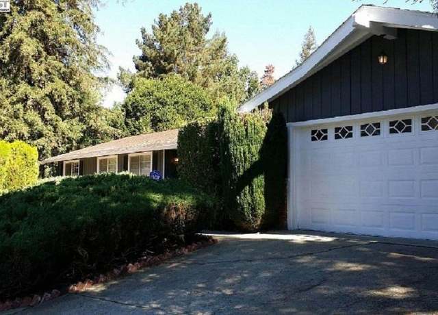 Photo of 3 Southwaite Ct, Orinda, CA 94563